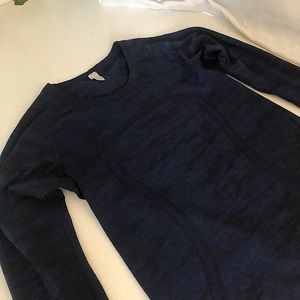 blue lululemon long sleeve